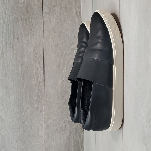 Vince Women Corbin Comfort Leather Slip On Leather Loafer shoes sz 10M - Picture 3 of 14